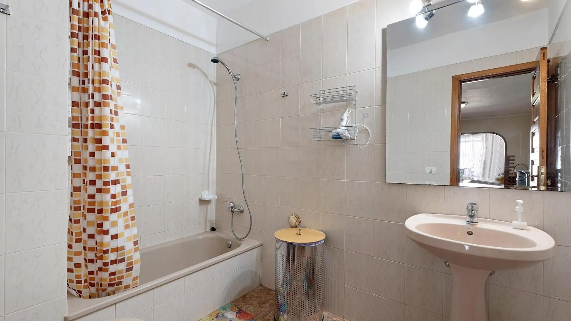Apartment Colina Vista لوس كريستيانوس